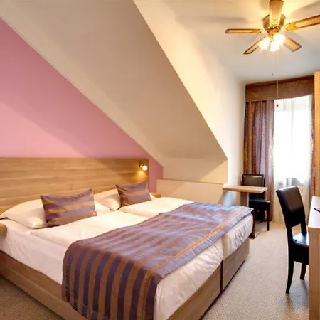 坎帕梅达博物馆酒店 酒店