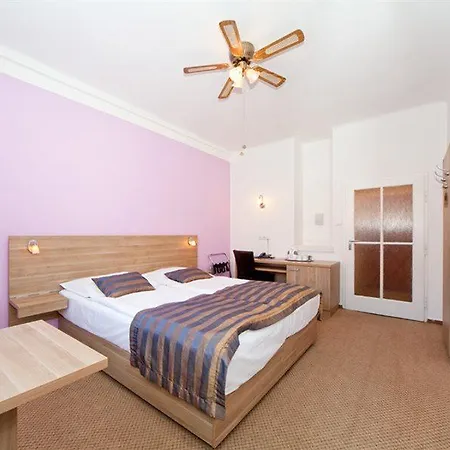 坎帕梅达博物馆酒店 3*