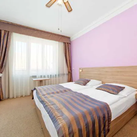 坎帕梅达博物馆酒店 3*