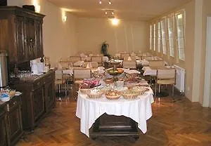 坎帕梅达博物馆酒店 3*