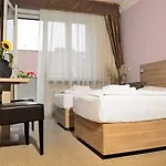 메다 오브 뮤지엄 캄파 3* 프라하