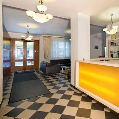 Hotell Meda Of Museum Kampa